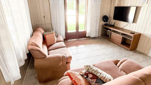 Ubatuba House | Casa aconchegante com piscina e churrasqueira