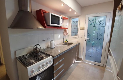 Bosque Peralta Ramos House | Casa adosada Bosque Peralta Ramos independiente