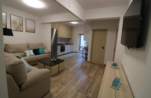 Carril House | Casa adosada con pequeño patio