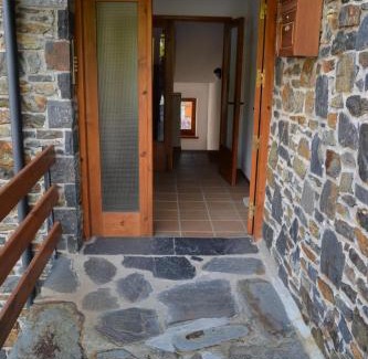 Ger Apartment | Casa adosada ideal familias en GER-PLETA DE SAGA