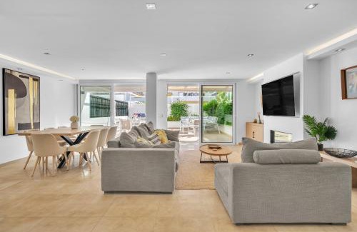 Golden Mile House | Casa Adriana