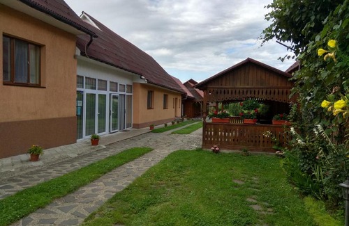 Sapinta House | Casa Adriana