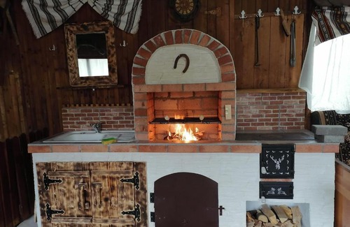 Manastirea Humorului House | Casa Agroturistică Teodora