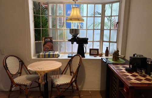 Roma Sur House | Casa Aimee - Suite B · Casa Aimee, High-up Suite
