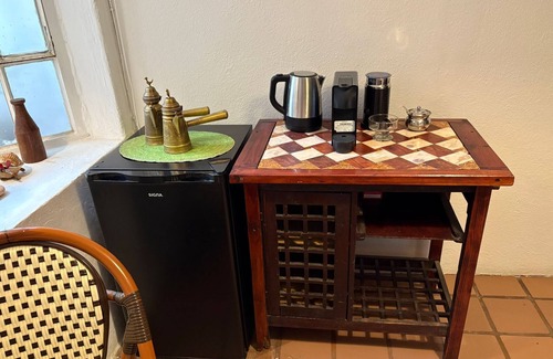 Roma Sur House | Casa Aimee - Suite C · Casa Aimee, Cosy Studio with Work Station