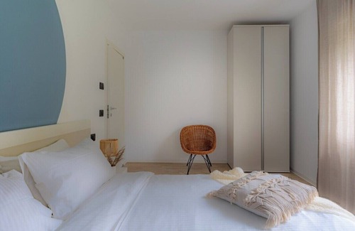 Calceranica al Lago Apartment | Casa al Lago di TSS' - - Lakefront Apartment - Large Garden - Perfect for Families and Groups
