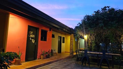 Ciudad Del Este Hotel | Casa Alamanda - Posada Urbana