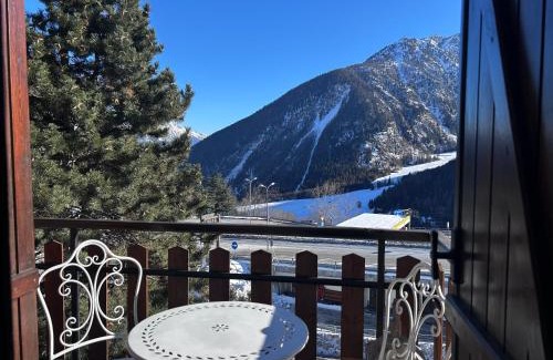Saint-Leonard Apartment | Casa Ale