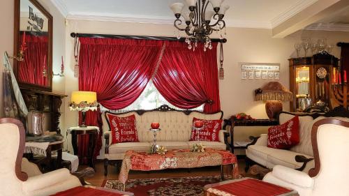 San Lameer House | Casa Alegre Guesthouse