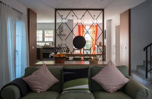 Cabo Roche Villa | Casa Almadraba. Cortijo-style, courtyard, beach (200m)