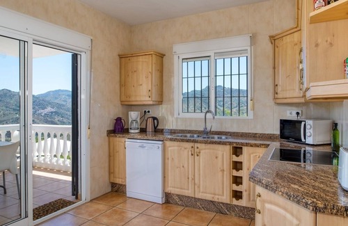 Benamargosa Villa | Casa Almendras Benamargosa by Ruralidays