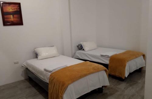 Puerto Villamil Apartment | Casa Almendro