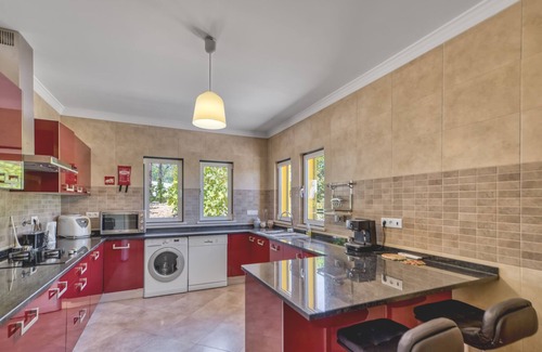 Fialho Villa | Casa Alto de Santo Antonio - 3 bedroom villa with great views!