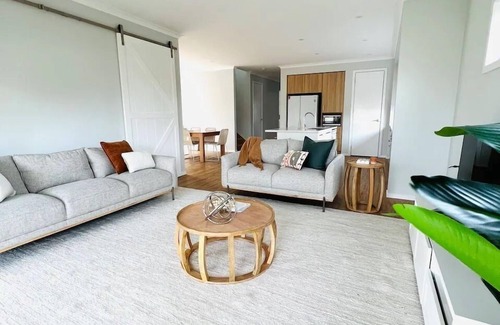 Indented Head House | Casa Amalfi BRAND NEW Modern 5 bedroom beach house