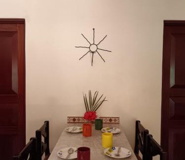 La Cruz House | Casa Amapola