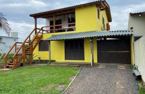 Arroio do Sal House | Casa Amarela a Beira Mar entre Arroio do Sal e Torres