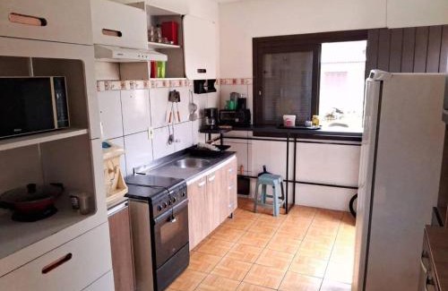 Arroio do Sal House | Casa Amarela a Beira Mar entre Arroio do Sal e Torres