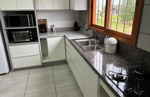 Arroio do Sal House | Casa Amarela com Vista para o Mar