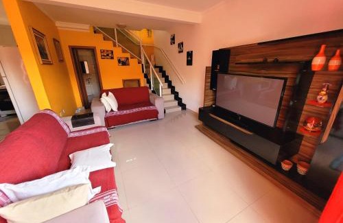 Estufa II House | Casa Amarela Estufa 2 - Ubatuba SP