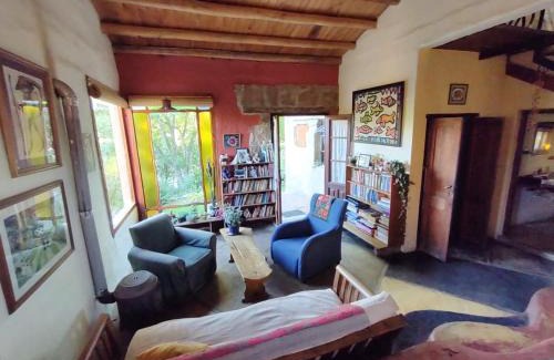 Mina Clavero House | Casa Amarilla