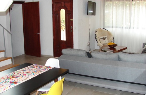 Centro Villa | Casa Amarilla en el centro de Tequisquiapan para 6 personas