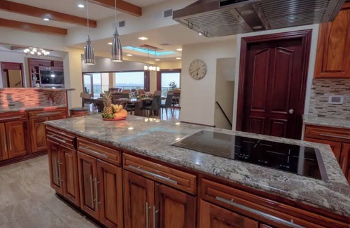 Playa Hermosa Villa | Casa Amarillo Jaco Costa Rica