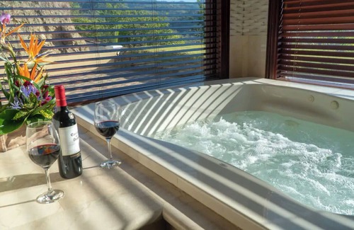 Playa Hermosa Villa | Casa Amarillo Jaco Costa Rica