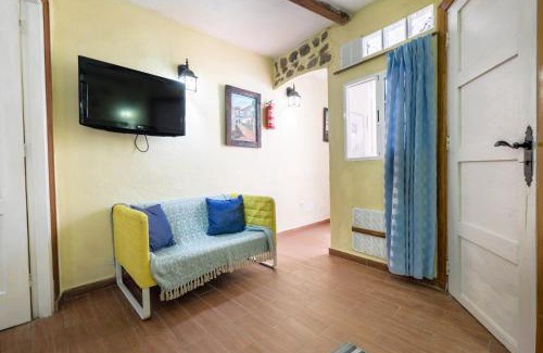 El Guincho House | Casa Amparo