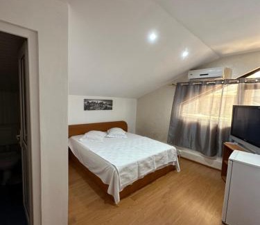 Mangalia House | Casa Anda