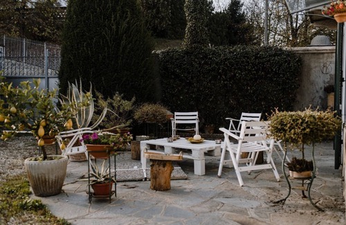 Govone House | Casa Angiolina 1800 farmhouse in Govone hills of Roero & Langhe, wine food relaxation