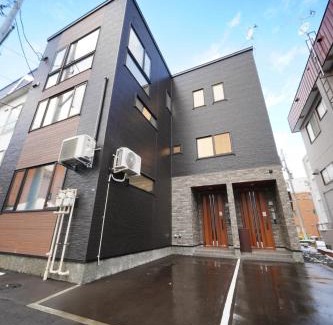 Kita Ward Apartment | Casa Antonio B 木の温もり 駅近&空港バス 駐車場付