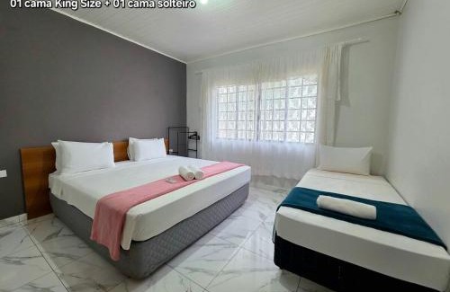 Vila Yolanda House | Casa ao lado da Av Das Cataratas com quintal