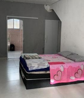 Araruama House | Casa ao lado da rodoviária com ar condicionado