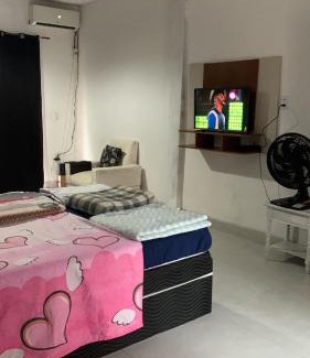 Araruama House | Casa ao lado da rodoviária com ar condicionado