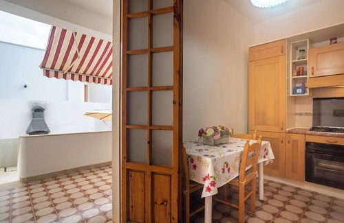 Marina di Mancaversa House | Casa Arianna, Apartment a few Steps From the sea