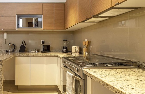 Polanco Apartment | Casa Arquimedes by Kukun