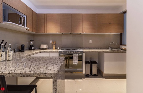 Polanco Apartment | Casa Arquimedes by Kukun