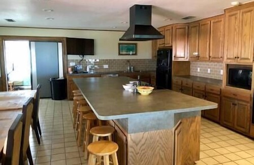 Rio Hondo House | Casa Arroyo Sporting Lodge-Upper Level Only