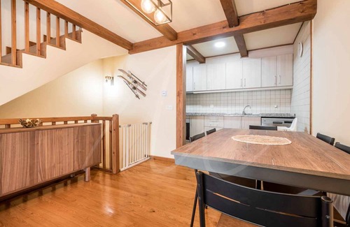 Las Bordas House | Casa Artiga de Lin by SeaMount Rentals