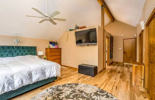 Nevada City House | Casa Aventura: Private 2 bedroom home w/loft