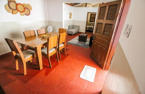 Canoa Quebrada House | Casa Azul - Aconchego na Broadway a Poucos Metros da Praia