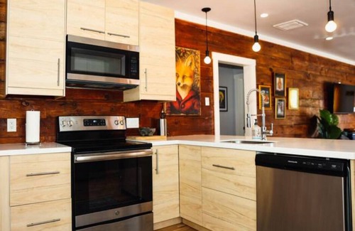 Denver Heights House | Casa Azul - Downtown Bungalow - Dog Friendly