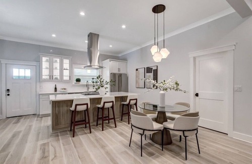 American Beach House | Casa Azul - Hosted By Moore AI Rentals