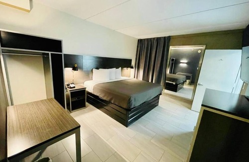 Queens Hotel | Casa Azul Hotel Blu JFK
