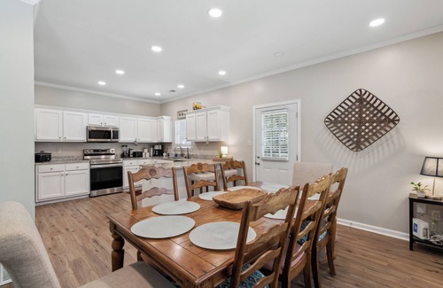 Cooper-Young Historic District Apartment | Casa Azul Memphis Midtown Cooper Young