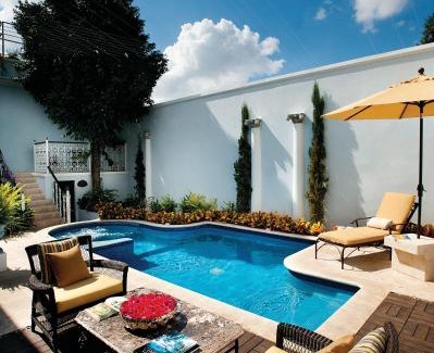 Zona Paseo Montejo Hotel | Casa Azul Monumento Historico