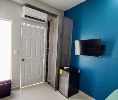 Tecoman Apartment | Casa azul