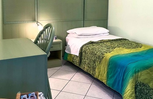 Serravalle Sesia House | Casa Azzurra camere
