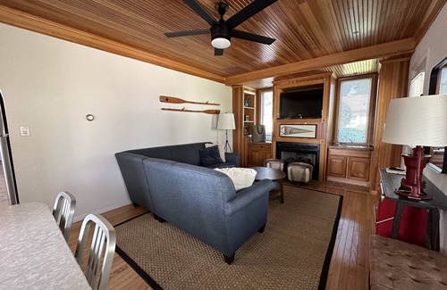 South Haven Apartment | CASA B Soha Mi ADORABLE APARTMENT Steps from beautiful NORTH BEACH sleeps 4