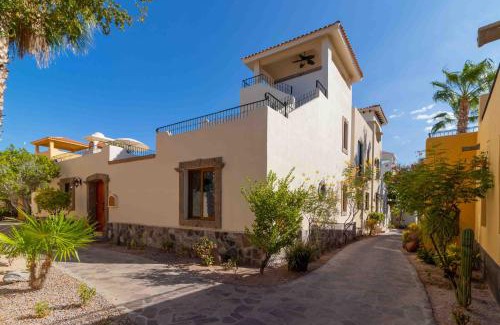 Nopolo House | Casa Bahama